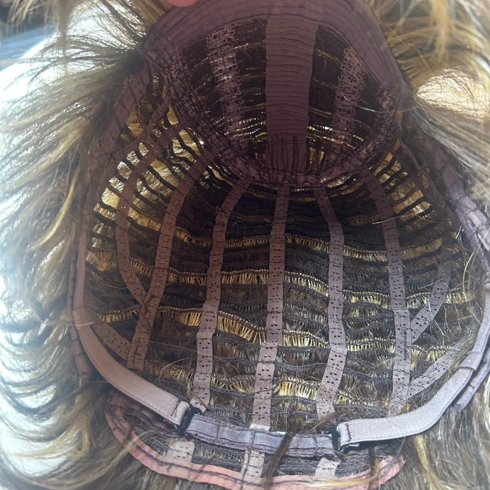 Pixie Style Wig - Picture 7 of 8